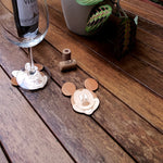 Afbeelding in Gallery-weergave laden, Set of 4 wooden coasters of Mickey &amp; Minnie
